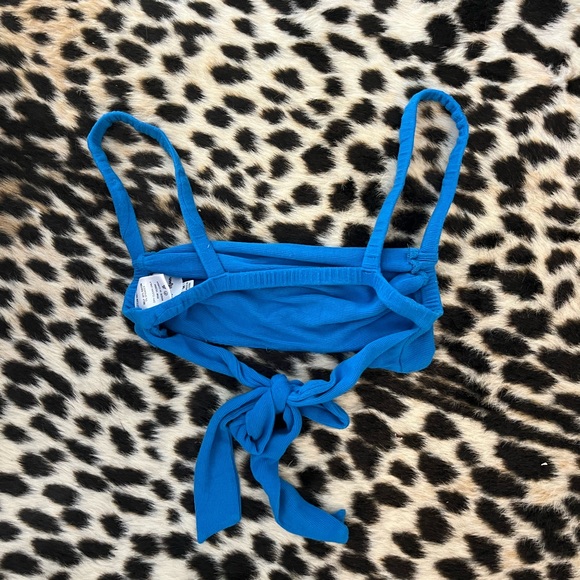 Blue bandeau style top - Picture 2 of 4